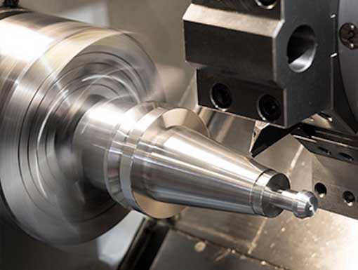 Error Compensation Technology of Turning Titanium Alloy Parts Precision